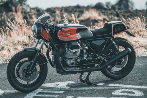 Wicked Goose: 1100cc Moto Guzzi Café Racer – BikeBound Ducati Desmo, Moto Guzzi Cafe Racer, Sport F1, Italian Motorcycles, Cafe Racer Motorcycle, Moto Guzzi, Super Bikes, Italian Style, Ducati