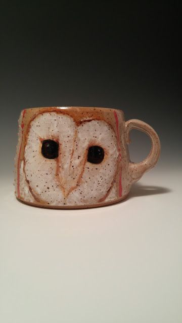 Bug Pottery, Pottery Slips, Polish Pottery Patterns, June Bug, Sculptures Céramiques, Clay Mugs, Ceramic Owl, Pottery Crafts, Ceramics Pottery Art