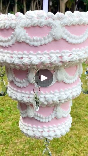 Cake Chandelier, Chandelier Cake, Bakery Ideas, Tea Party Theme, Fake Cake, Mad Tea Party, Interstellar, Lighting Ideas, Window Display