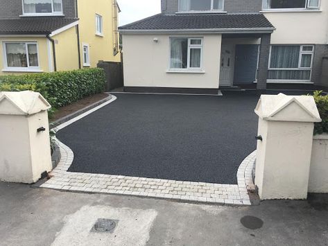 Asphalt Driveway Ideas, Tarmac Driveway, Front Driveway Ideas, Drive Ways, Cement Driveway, Front Garden Ideas Driveway, Tarmac Driveways, Garden Ideas Driveway, Driveway Entrance Landscaping