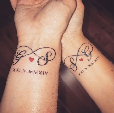 Girlfriend Tattoos, Marriage Tattoos, Design Tatuaje, Couple Tattoos Unique Meaningful, Him And Her Tattoos, Partner Tattoos, Couple Tattoos Love, Best Couple Tattoos, Couple Matching Tattoo