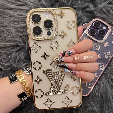 Shining Love iPhone Case Classy Iphone Case, Gold Phone, Phone Case Monogram, Luxury Iphone Cases, Iphone Features, Curly Pixie Cuts, Girly Phone Cases, Pretty Iphone Cases, Pretty Phone Cases