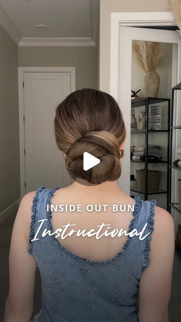 Nichole Ciotti on Instagram: "How to recreate my inside-out wrapped bun 🤍

Gather your hair into a ponytail and secure it with a scrunchie. Split the ponytail horizontally into two equal sections. Tilt your head slightly forward and spread out the hair to cover the scrunchie. Wrap a hair tie over the bun. Gently pull and stretch the bun to make it bigger. Gather the excess hair at the nape of your neck. Split the hair in half. Bring the two sections above the bun together and secure with a clear elastic making sure to leave an opening between the top of the bun and the elastic. Twist the opening one time. Place the bun through the opening and tuck in the ends. This is a great way to style fine hair if you want it to look fuller. File under chic low buns! ✨ 

#hair #hairtutorial #updo #hai Style Fine Hair, Hair Styles Bun, Diy Curls, Half Bun Hairstyles, Goldie Locks, Low Buns, Hair Hack, Low Bun Hairstyles, Twist Bun