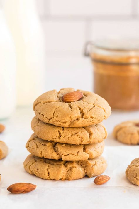 Soft and chewy, these almond butter cookies made from homemade almond butter. A treat for those with peanut allergies, and so good, everyone will love them! #almond #almondbutter #cookies #baking #peanutfree #kyleecooks Recipe Using Almond Butter, Almond Butter Snacks, Almond Butter Cookie Recipe, Homemade Almond Butter, Rainbow Cookie, Almond Butter Recipes, Roasted Almond, Almond Meal Cookies, Almond Butter Cookies