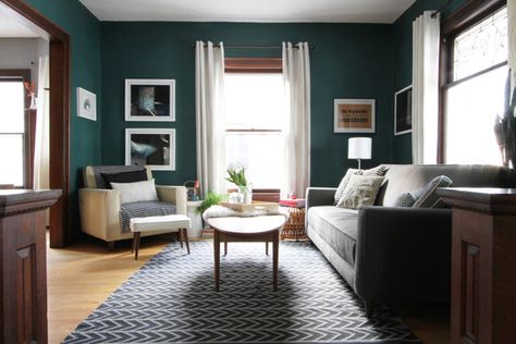 Teal Living Room. Different, but I like it. Dark Teal Living Room, Jeff Allen, Green Walls Living Room, Dark Green Living Room, Teal Living Rooms, Simple Curtains, Teal Walls, Design Salon, Gray Winter