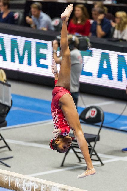 Olympic Gymnastics Leotards, Alina Kabaeva, Anna Pavlova, Amazing Gymnastics, Gymnastics Poses, Gymnastics Photos, Gymnastics Photography, Usa Gymnastics, Gymnastics Pictures