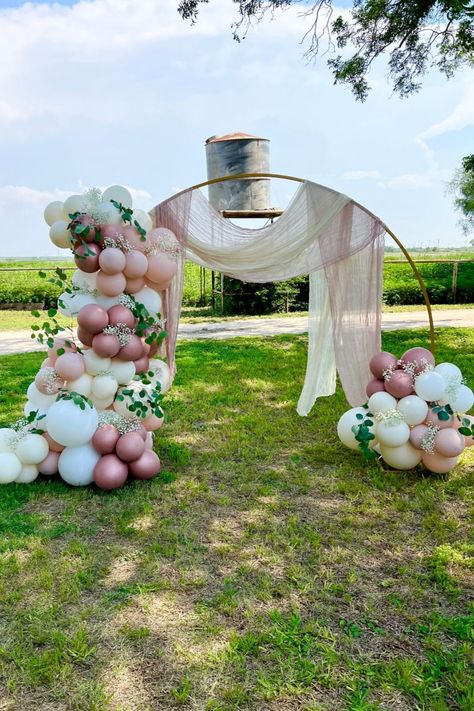 Outdoor Wedding Alter - Outdoor Wedding Ideas - Backyard Wedding - Country Wedding - Blush Wedding Ideas - Mauve Wedding Ideas - Gold Arch - Gold Arch Wedding - Cheesecloth Ideas - Cheesecloth Wedding Ideas - Mauve Cheesecloth - Baby's Breath - Balloon Decor - Wedding Balloons - Balloon Design - Wedding Alter Balloons - Balloons - Rose Gold Balloons - Rose Gold Wedding Balloon Arch With Drapes, Backyard Balloon Arch, Wedding Balloon Decorations Outdoor, Balloon Circles, Outdoor Balloon Arch, Outdoor Wedding Alter, Gold Arch Wedding, Curtain Draping, Blush Wedding Ideas