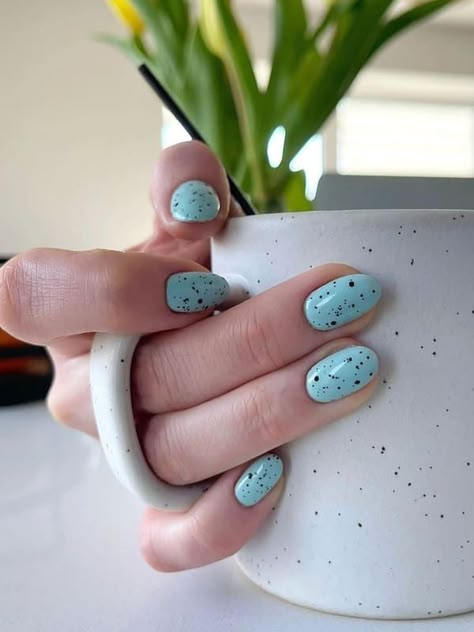 light blue egg nails Rainbow Nails Design, Cute Pink Nails, Pastel Nails Designs, Easter Nail, Bunny Nails, Easter Nail Designs, Fun Nail Colors, Easter Nail Art, Latest Nail Trends