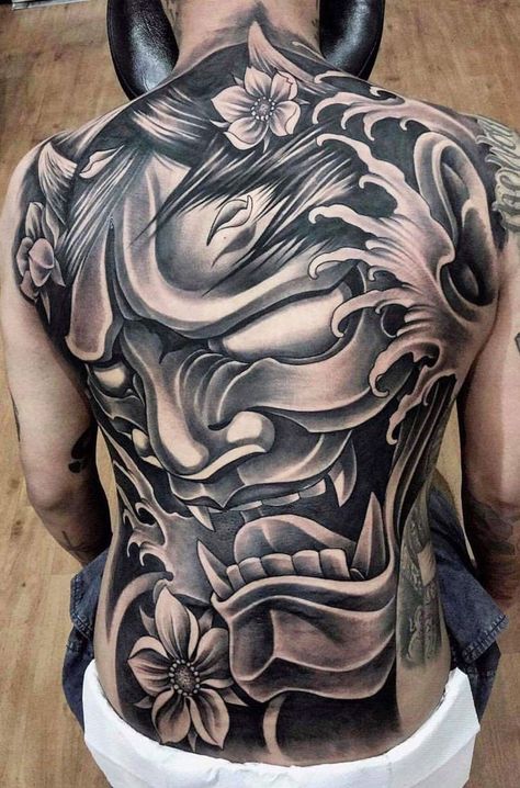 Tato Jam, Hannya Maske Tattoo, Japanese Back Tattoo, Backpiece Tattoo, Hannya Mask Tattoo, Piece Tattoo, Samurai Tattoo Design, Back Piece Tattoo, Geisha Tattoo