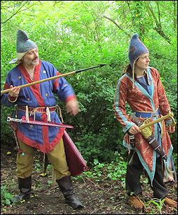 Scythian Infantry- The Scythians could produce large numbers of infantry, some subject peasants tied to the land, some true Scythians, possibly dismounted cavalrymen. Men and on occasion women could have fought. Cross-over riding coats, trousers, low boots and tall hats are all typical. Clothes were colourful - made from silk, leather, felt wool and linen. Coats were decorated and trimmed using furs, silk, felt and even gold dress ornaments. Scythian Clothing, Late Roman Army, Dress Ornaments, History Presentation, Horse Archer, Persian Warrior, Roman Army, Hellenistic Period, Ancient Warfare