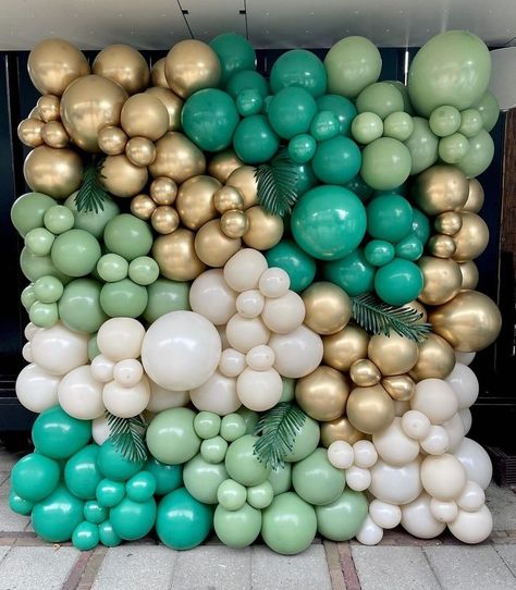 Jungle Balloons, Deco Ballon, 1st Birthday Balloons, Gender Reveal Balloons, Diy Balloon Decorations, Birthday Party Theme Decorations, Birthday Balloon Decorations, Birthday Party Balloon, Balloon Backdrop