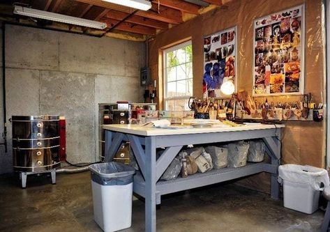 Basement Couches, Backyard Art Studio, Garage Atelier, Studio Layout, Slab Ceramics, Basement Decorating, Paint Your Own Pottery, Pottery Videos, Ceramic Workshop