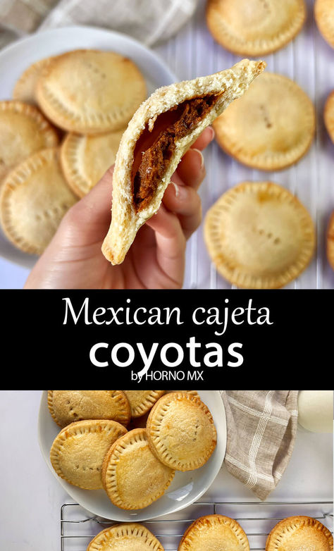 These coyotas are a mexican hand pie recipe, from the north of the country. A must try! Mexican Cookies Recipes Traditional, Mexican Baked Goods, Mexican Cookies Traditional, Argentina Desserts, Mexican Postres, Pan Dulce Recipe, Mexican Breads, Mexican Cookies Recipes, Mexican Pie