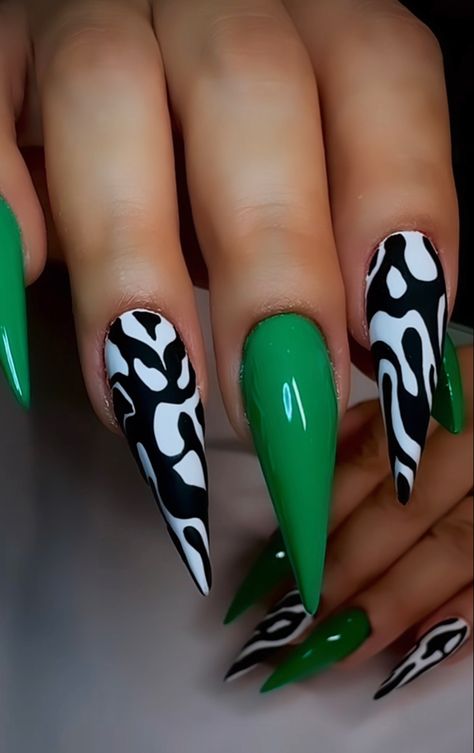 Stilleto Nails Designs, Sassy Nails, Stiletto Nails Designs, Her Nails, Dope Nail Designs, Luxury Nails, Coffin Nails Designs, Fancy Nails, Nail Polishes