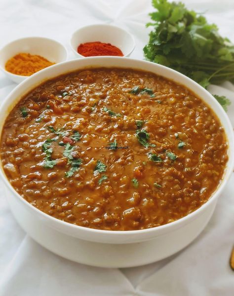 Whole Masoor Dal/Brown Lentils Whole Masoor Dal Recipe, Dahl Recipe, Lentil Recipe, Dal Tadka, Lentil Dahl, Healthy Beans, Masoor Dal, Lentil Dal, Brown Lentils