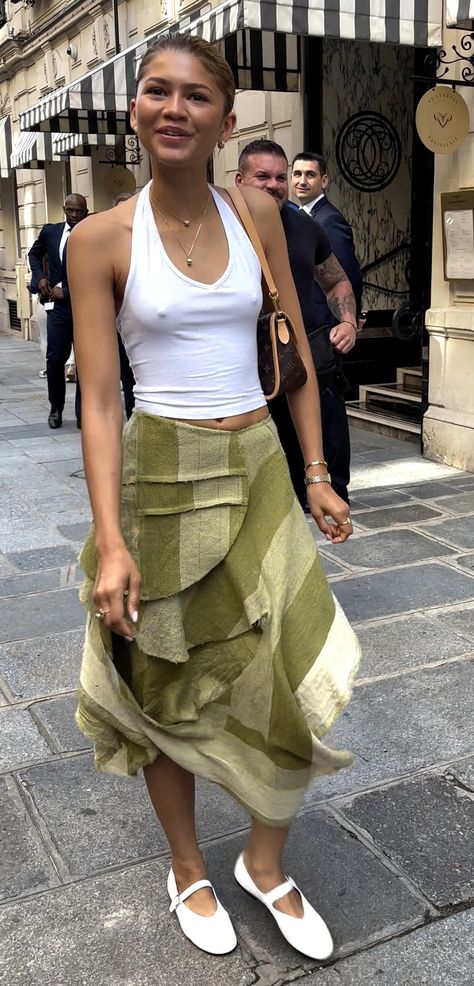 Zendaya Frees the Nipple in a See-Through Crop Top Zendaya Style Street, Zendaya Nails, Zendaya Street Style, Asymmetrical Maxi Skirt, Zendaya Outfits, 2024 Olympics, Zendaya Style, Fashion Newsletter, Versace Dress