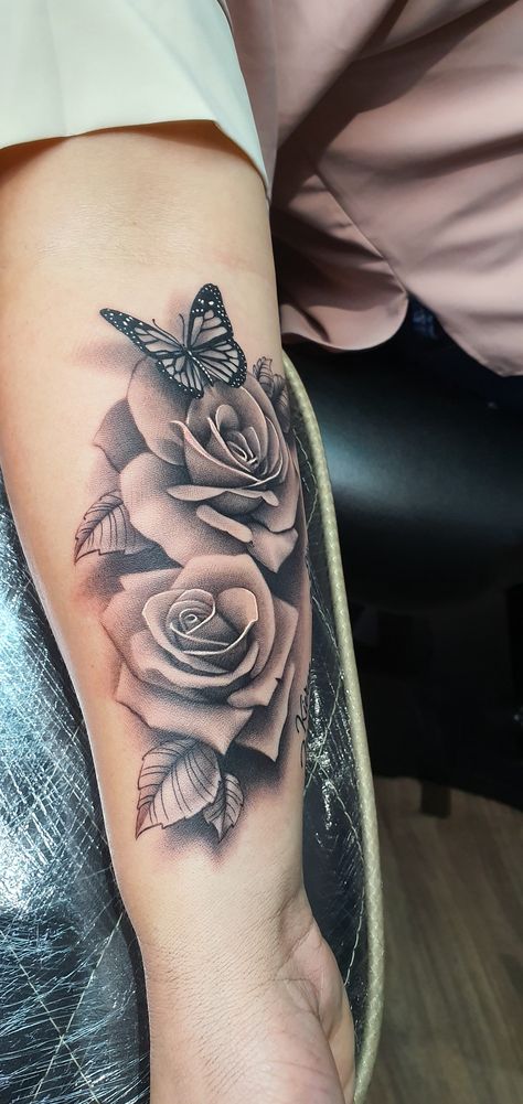 Roses and butterfly Rose Vine With Butterflies Tattoo, Roses And Butterfly Tattoo On Shoulder, Two Roses And Butterfly Tattoo, Ink Ideas Tattoo, Roses And Lilies Tattoo, Back Rose Tattoo Women, Butterfly On Rose Tattoo, Forearm Rose Tattoo Women, Sun And Rose Tattoo