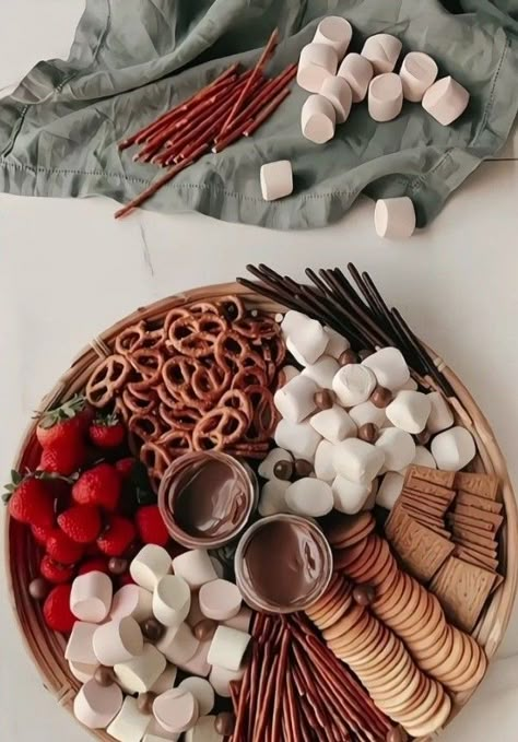 Sugar Wafers, Desert Board, Stick Cookies, Strawberries Chocolate Covered, Foto Pertunangan, Sommer Mad, Strawberries Chocolate, Cookies Sugar, Snack Platter