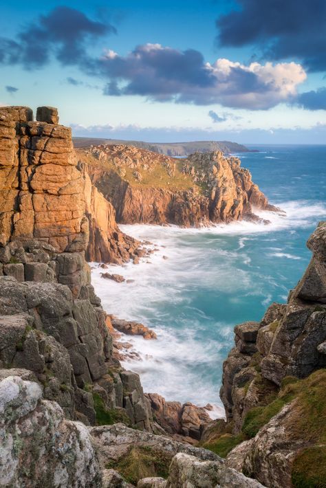 Lands End Cliffs by Chris Combe via Flickr Lands End Cornwall, Into The West, Cornwall England, English Countryside, Belle Photo, Lands End, Beautiful Beaches, Beautiful World, Cornwall