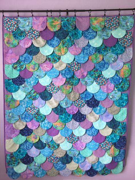 Mermaid quilt Mermaid Quilt Ideas, Mermaid Quilt Pattern, Surface Embellishment, Dollhouse Quilt, Mermaid Quilt, Moss Rug, Puff Quilt, Mcm House, Baby Mermaid