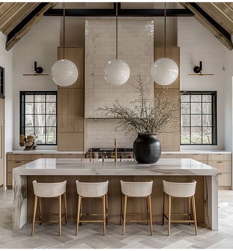 Lake House Kitchen, Dream Kitchens Design, Kitchen Inspiration Design, Dream House Interior, Kitchen Cabinet Design, Luxury Kitchen, Küchen Design, Beautiful Kitchens, Kitchen Style