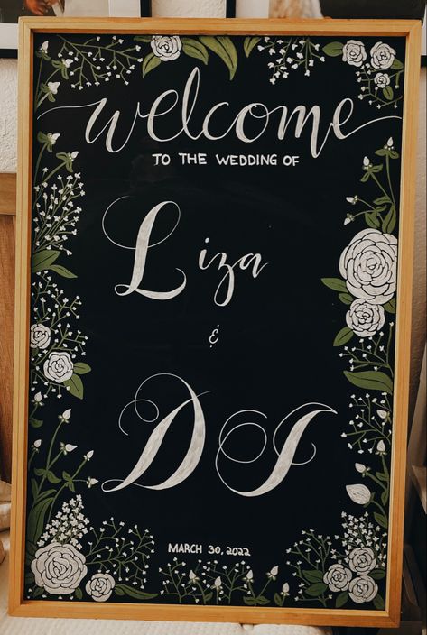 Wedding Chalk Board Sign Wedding Chalk Art, Chalk Markers Art, Wedding Chalk, Blackboard Art, Wedding Welcome Board, Chalk Sign, Wedding Chalkboard Signs, Chalkboard Lettering, Chalk Lettering