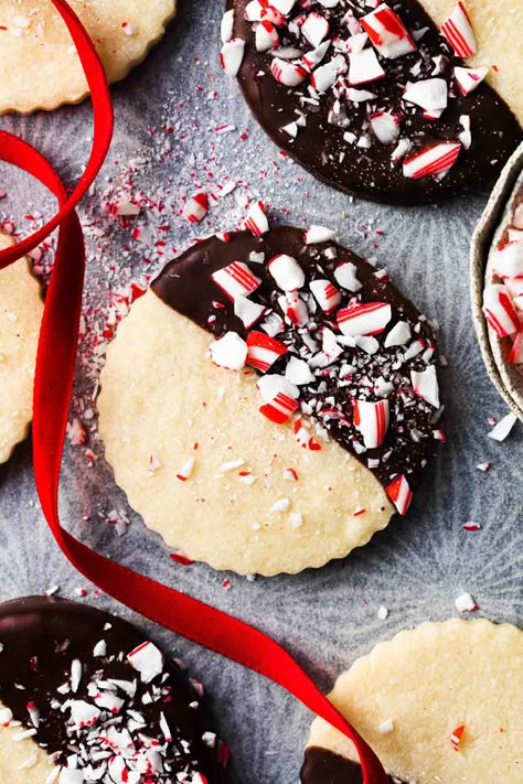 Peppermint Shortbread Cookies - Baker Street Society Peppermint Shortbread Cookies, Peppermint Shortbread, Christmas Cookies To Make, Gluten Free Shortbread, Cookies To Make, Christmas Shortbread, Delicious Christmas Cookies, Big Cookie, Peppermint Cookies