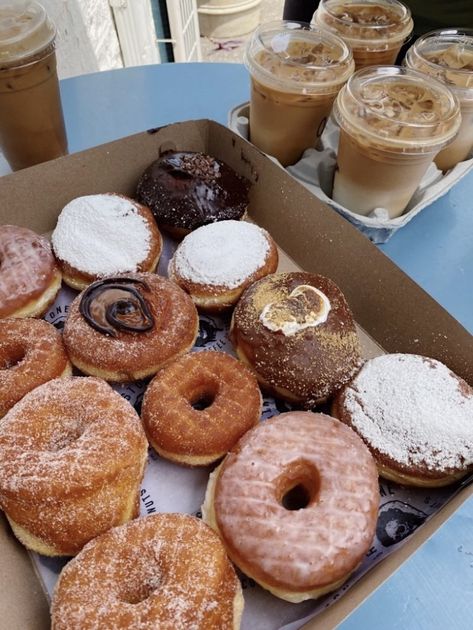 Cheet Sheet, Donut Pictures, Donuts Gourmet, Sarah Adams, Coffee And Donuts, Books Aesthetic, Book Aesthetics, Cheat Sheets, Book Aesthetic