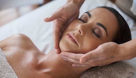 4 Benefits Of Spa Facials | Eminence Organic Skin Care Back Facial, Vampire Facial, Types Of Facials, Shoulder Massage, Acne Facial, Facial Spa, Chemical Peel, Les Rides, Sagging Skin