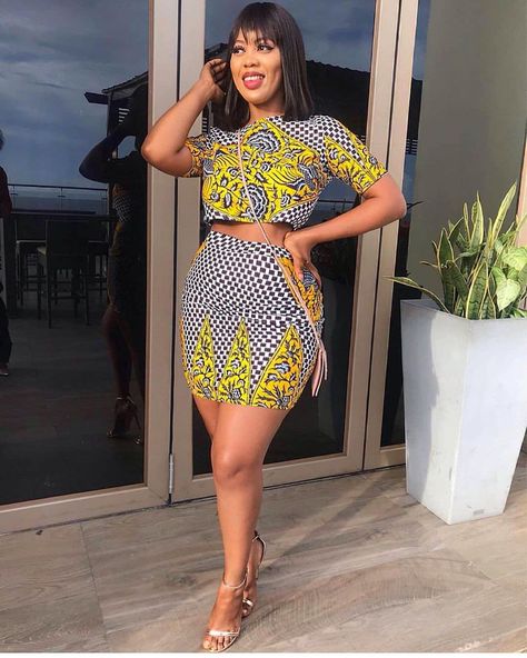 Short Skirt And Top, Ankara Short Skirt, Ankara Short, African Print Tops, Ankara Dress Styles, African Print Skirt, African Print Clothing, Short African Dresses, African Wear Dresses