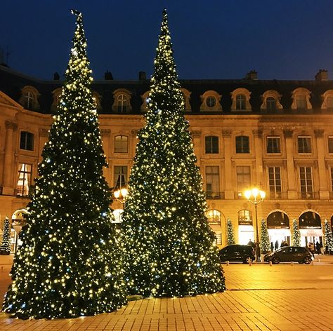 City Christmas Lights, Happy Birthday Steve, City Christmas, Christmas Tale, City Of Lights, Place Vendome, Shop Front, Champs Elysees, Seasons Of The Year