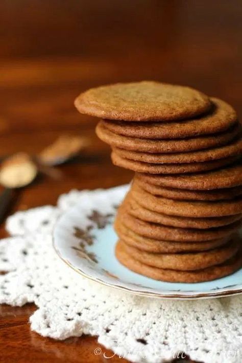 Butter Crisp Cookies, Brown Sugar Cookie Recipe, Soft Frosted Sugar Cookies, Butter Cookies Easy, Brown Sugar Cookies, Cooking Cookies, Crispy Cookies, Butter Cookies Recipe, I Have A Secret