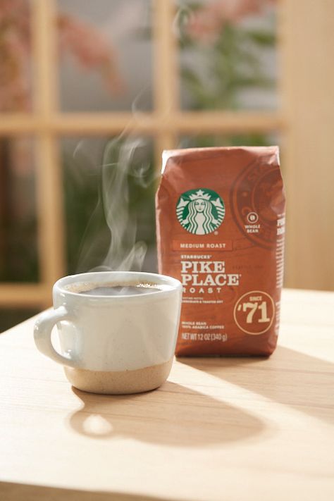 Starbucks Celebrates 50th Anniversary on National Coffee Day with Free Coffee Starbucks Locations, Starbucks Reserve, International Coffee, National Coffee Day, Coffee Day, Afternoon Coffee, Creative Advertising Design, Medium Roast Coffee, Coffee Subscription