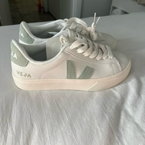 Matcha Campo Vejas Euro 36 Veja Green Sneakers Outfit, Veja Shoes Outfit, Veja Campo Outfit, Veja Green, Tenis Veja, Shoes Wishlist, Veja Shoes, School Clothing, Shoe Wishlist