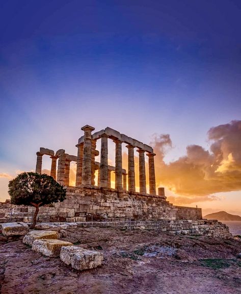 Temple Of Poseidon, Attica Greece, Antique Architecture, Ancient Monuments, Roman Ruins, Greek Temple, Cyclades Islands, Castle Ruins, Ancient Temples