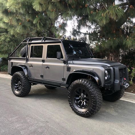 CarLifestyle on Instagram: “Can you name this truck? 🤔 With @rdbla #RDBLA #carlifestyle” Land Rover Defender Custom, Land Rover Defender Pickup, Land Rover Defender 130, Trucks Lifted Diesel, Hors Route, Cars Land, Land Rover Models, Land Rover Freelander, Land Rover Defender 110