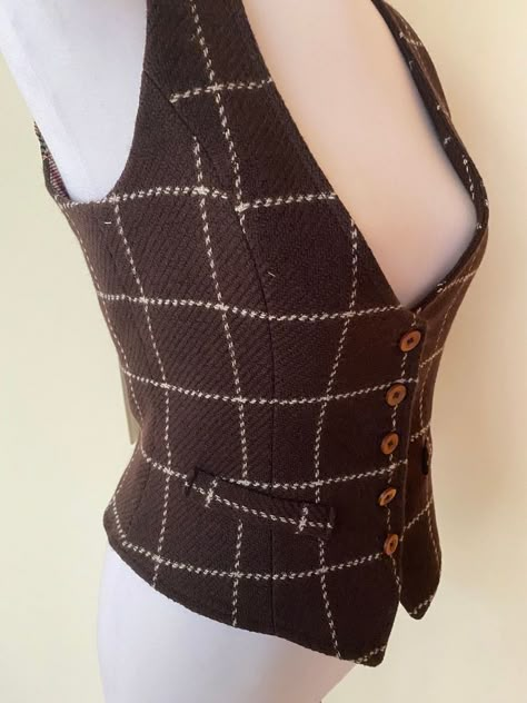 Women's Waistcoat Pattern, Free Waistcoat Pattern, Waistcoat Woman Pattern, Waistcoat Pattern Sewing, Vest Patterns For Women Sewing, Womens Vest Pattern, Patterned Waistcoat, Waistcoat Sewing Pattern, Waistcoat Pattern