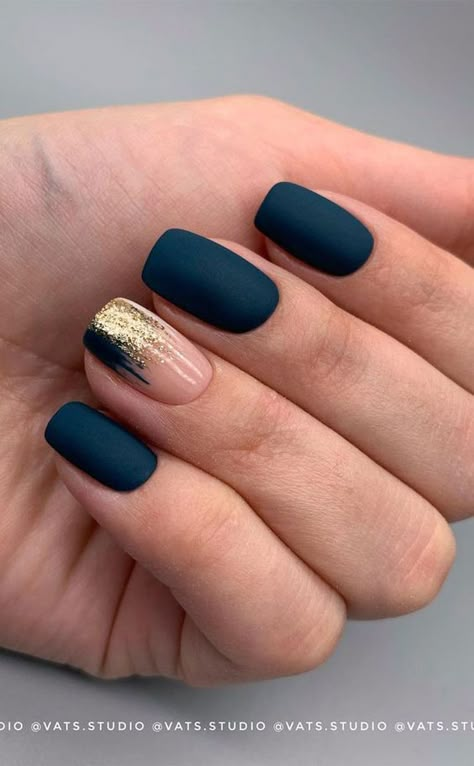 Gel Manicure For Work, Winter Nail Designs Dip Powder, Small Round Nails Design, Marbling Nail Art, Nail Designs Plants, 2023 Gel Nail Trends, Dip Nail Designs Spring, Black Tie Nails Classy, Fabulous Nails Summer