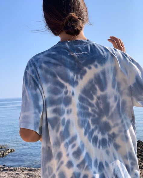 This Week's Top 10 Takeshita Street, Estilo Hippie, Tie Dye Outfits, Legging Outfits, Tie Dye Shirts, Stil Inspiration, Modieuze Outfits, Brunch Outfit, Dye Shirt