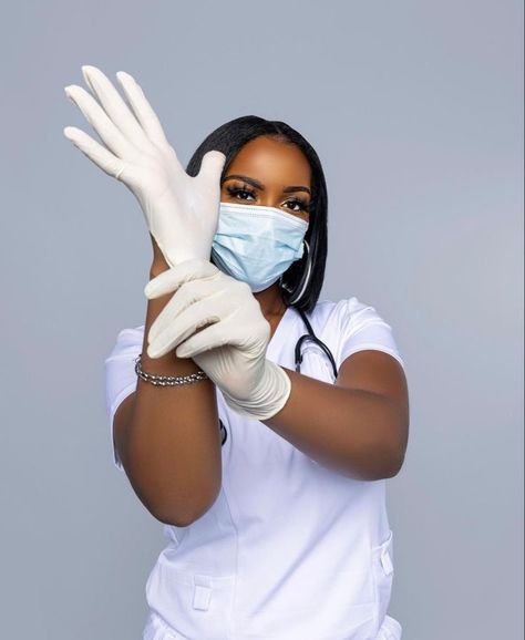 Nursing School Graduation Pictures, Nursing Pictures, Nurse Pics, Nursing Graduation Pictures, Nurse Photos, College Graduation Photoshoot, Nurse Inspiration, Nurse Aesthetic, Graduation Photography Poses