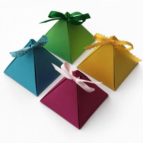 Make the gift wrap special, too, when you create with non-traditional wrapping materials or use what you already have in your closet in a whole new way.  Creative Gift Wrap Ideas | Create Whimsy Gift Wrapping Tutorial, Pyramid Box, Presente Diy, Paper Box Template, Folding Origami, Creative Diy Gifts, Simple Gift Wrapping, Gift Box Design, Gift Box Template