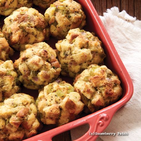 Gooseberry Patch Recipes, Stuffing Muffins, Stuffing Balls Recipe, Classic Stuffing, Family Cookout, Thanksgiving Bread, Dressing Recipes Thanksgiving, Bread Stuffing, Celery Recipes