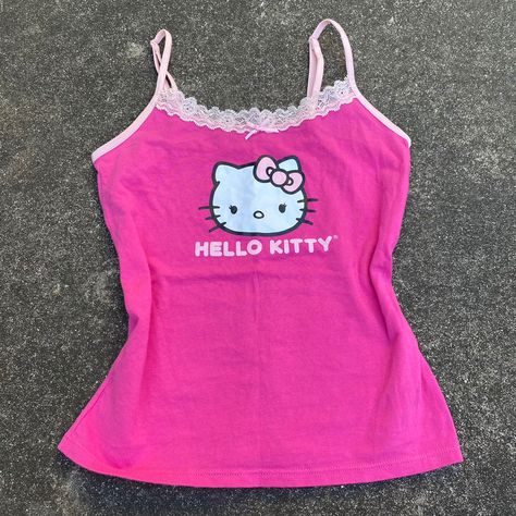 Cute Pajama Shirts, Y2k Fashion Clothes, Y2k Fashion Hello Kitty, I Heart Tshirts Aesthetic, Y2k Hello Kitty Clothes, Hello Kitty Shirts Y2k, Thrift Y2k Clothes, Christmas Y2k Outfit, Cute Clothes Y2k