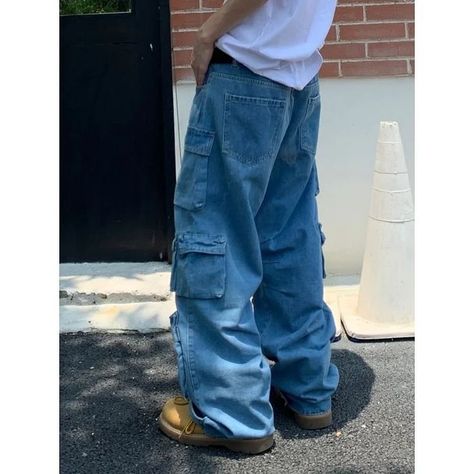 #pants #hiphop #menswear #oversized #straight #wideleg #cargo #baggy #trousers #fashion #retro #streetwear #bottoms Washed Blue Jeans, American Street, Workwear Jeans, Baggy Cargo Pants, Mens Fashion Jeans, Oversize Casual, Japanese Streetwear, Women Street, Men's Korean Style