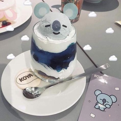 Putri on Twitter: "So cute💜😍 #Koya #BT21 #IceCream #cute… " Kawaii Dessert, Krispy Kreme, Kawaii Food, Cute Desserts, Cafe Food, Pretty Food, Cute Food, Aesthetic Food, The Table