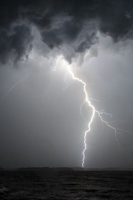 Lightning Weather, Thunderstorm Clouds, Lightning Storms, Lightning Photography, Crazy Weather, Storm Chaser, Storm Chasing, Riders On The Storm, Wild Weather