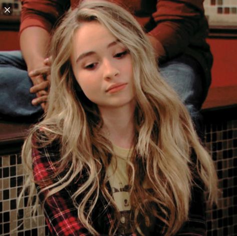 Hart Icon, Hart Wallpaper, Maya Girl, Maya Hart, World Icon, Easy Hairstyles For Medium Hair, Boy Meets World, Girl Meets World, Crazy Things To Do With Friends