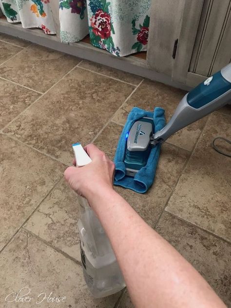 make your own steam mop pads Easy Grout, Swiffer Mop, Cleaning Marble Floors, Bend Chair, Chandelier Makeover, Mad Woman, Tile Cleaners, Diy Cleaning Solution, Disinfecting Wipes