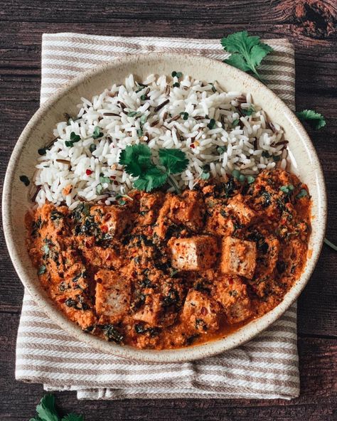 10 Vegan Nigerian Recipes You Need to Try - Best of Vegan Vegan Egusi, Vegan African Recipes, Yams Recipe, International Dishes, Melon Seeds, Nigerian Recipes, African Recipes, Nigerian Food, Vegan Eggs