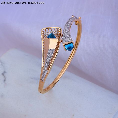 Kada Design For Women, Gold Kada Design For Women, Gold Kada Design, Kada Design, Gold Jewelry Prom, Gold Kada, Finger Bracelets, Gold Bangles For Women, Diamond Bracelet Design